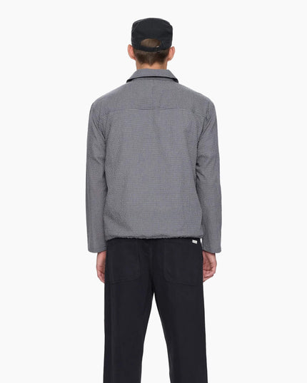 Anerkjendt AKOTTO Sky Captain, Karo-Overshirt Outfit, Ganzkörperaufnahme Relaxed Fit