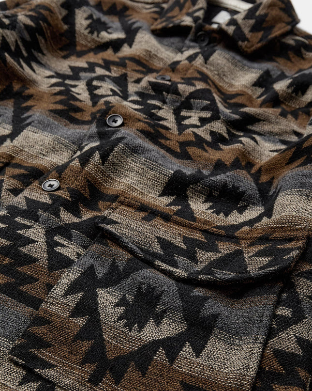 Anerkjendt AKOTTO Inka Overshirt Delicioso, Inka-Rautenmuster Nahaufnahme eingewebt, Braunton Detail
