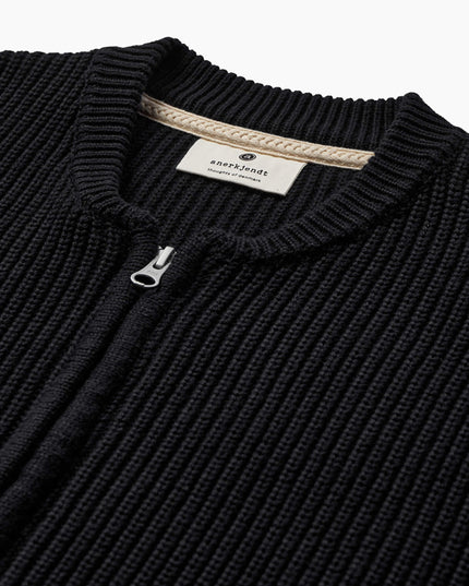Anerkjendt-Aksinus-Bomber-Knit-Caviar-02