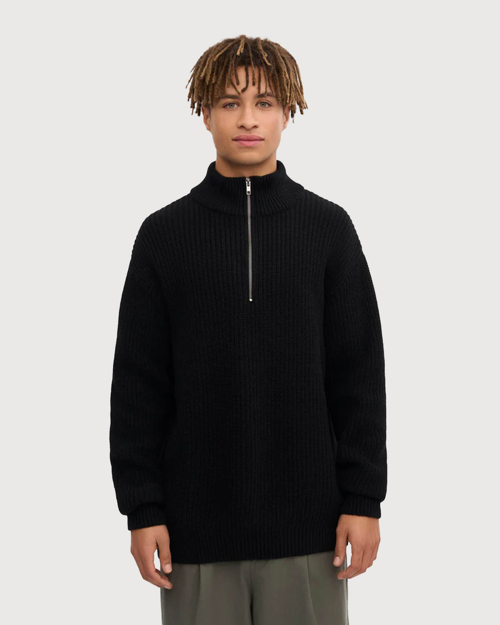 Colorful-Standard-Merino-Quarter-Zip-Deep-Black-01