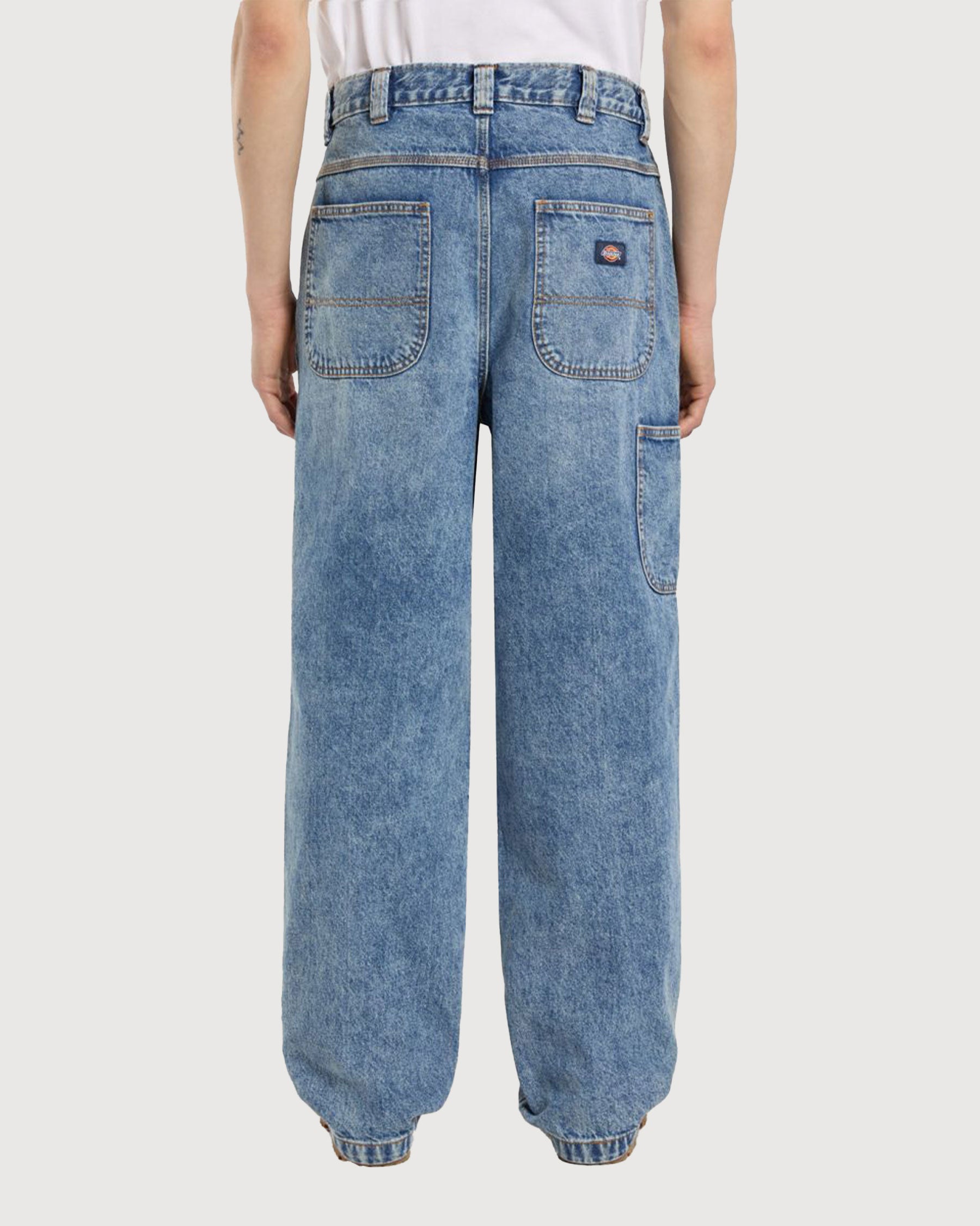Dickies-Madison-loose-Jeans-Hellblau-02