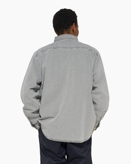 Edwin Arlo Shirt LS Schwarz Heavy Bleach, Studio-Rückenansicht, 100% Baumwolle 8oz Denim Oversize