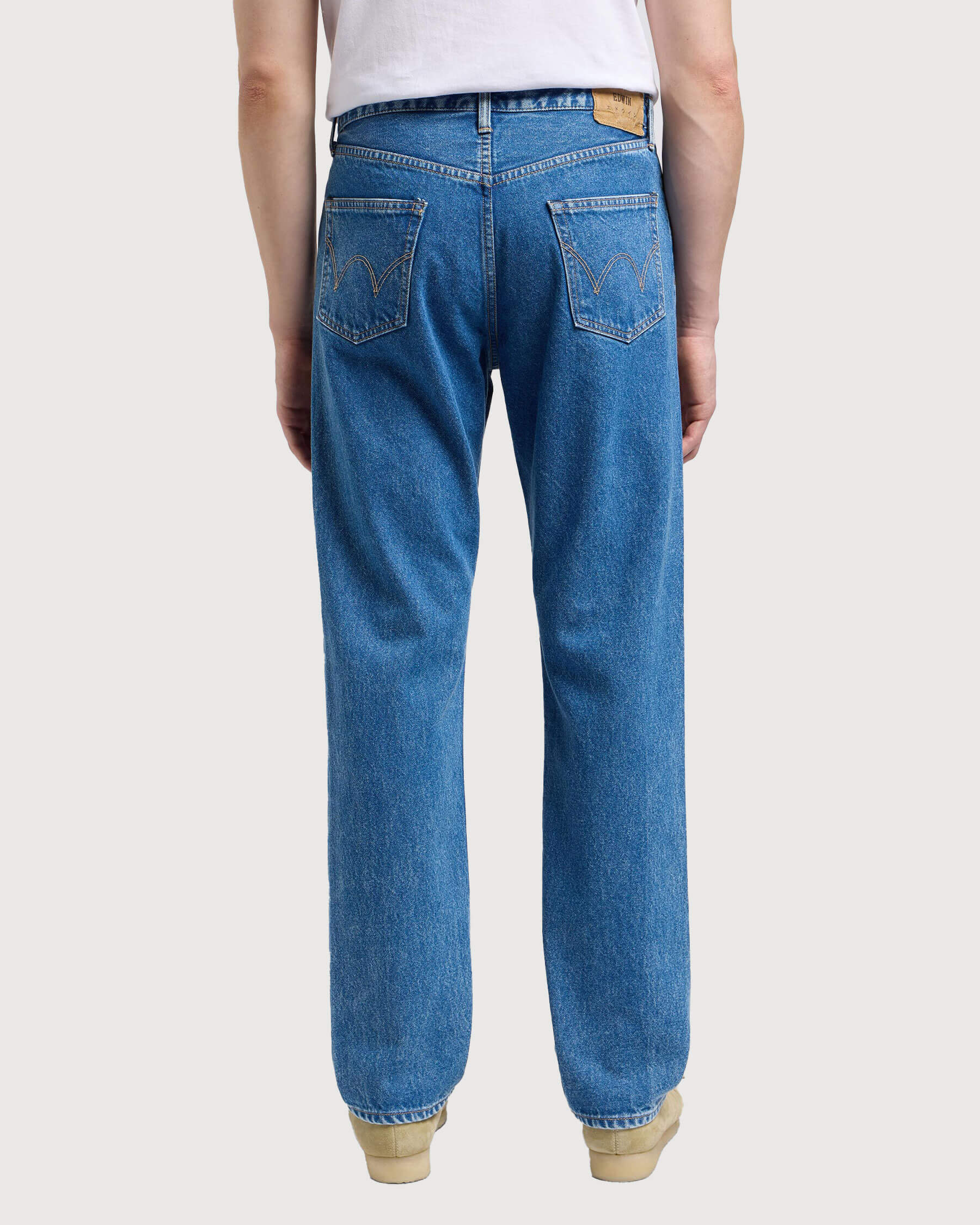 Edwin-Regular-Straight-Jeans-Blue-Mid-Light-Used-03
