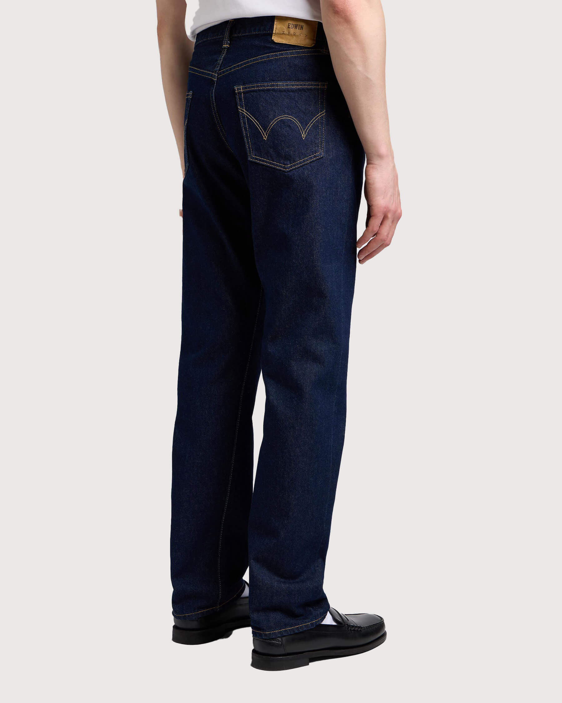 Edwin-Regular-Straight-Jeans-Blue-Rinsed-02
