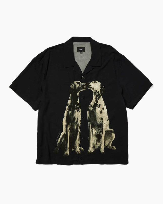 HUF Dogged Resort Shirt Schwarz, Camp Collar, oversized Hunde-Artwork, Frontansicht Relaxed Fit