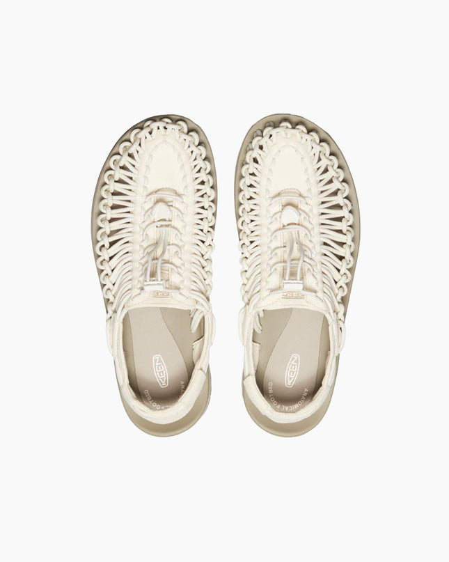 KEEN-Uneek-Sandale-White-Cap-Cornstalk-04