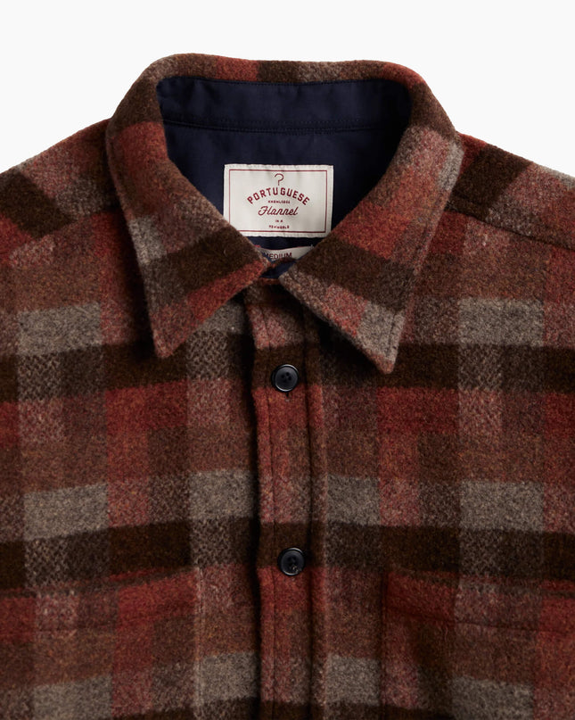 Portuguese Flannel Agripa Wollhemd, Hornknöpfe Nahaufnahme Detail, Naturhorn Knöpfe 100% Wolle Portugal