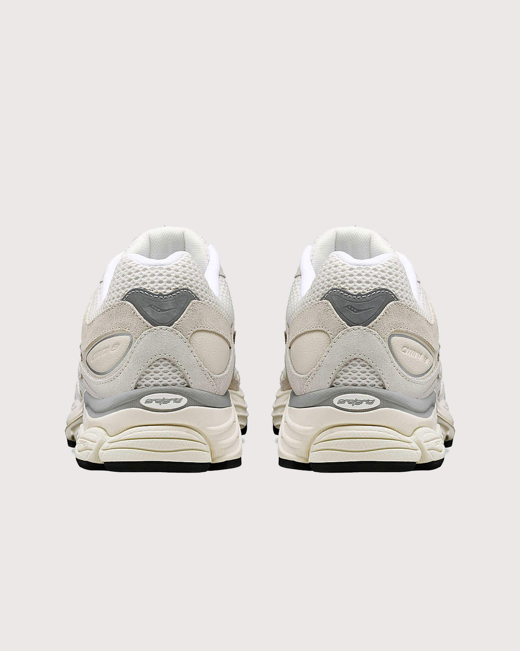 Saucony-Sneaker-Pro-Grid-Omni-9-Premium-Weiß-04