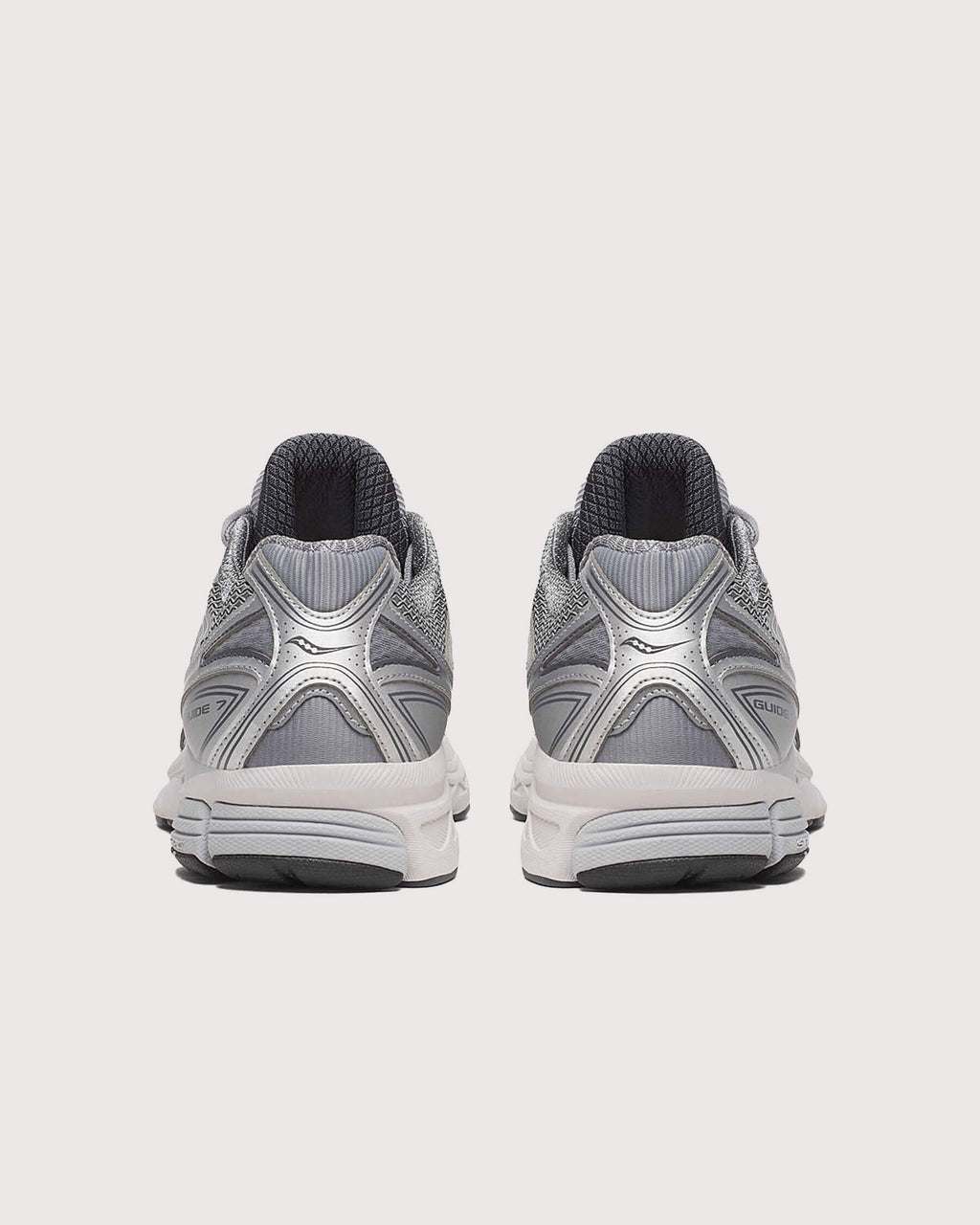 Saucony-Sneaker-ProGrid-Guide-7-Grey-Silver-04