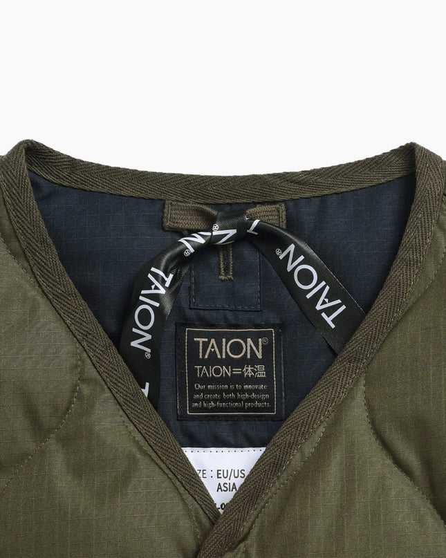 TAION Military Zip V-Neck Vest, Onion Quilting Nahaufnahme Frontdetail, 800FP Daunenfüllung Ripstop