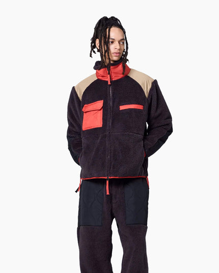 TAION Military Pile-Fleece High-Neck Jacket Non Down D.Choco Crazy, Frontansicht Modell 181cm, Pile Fleece Ripstop Jacke dunkelbraun Japan
