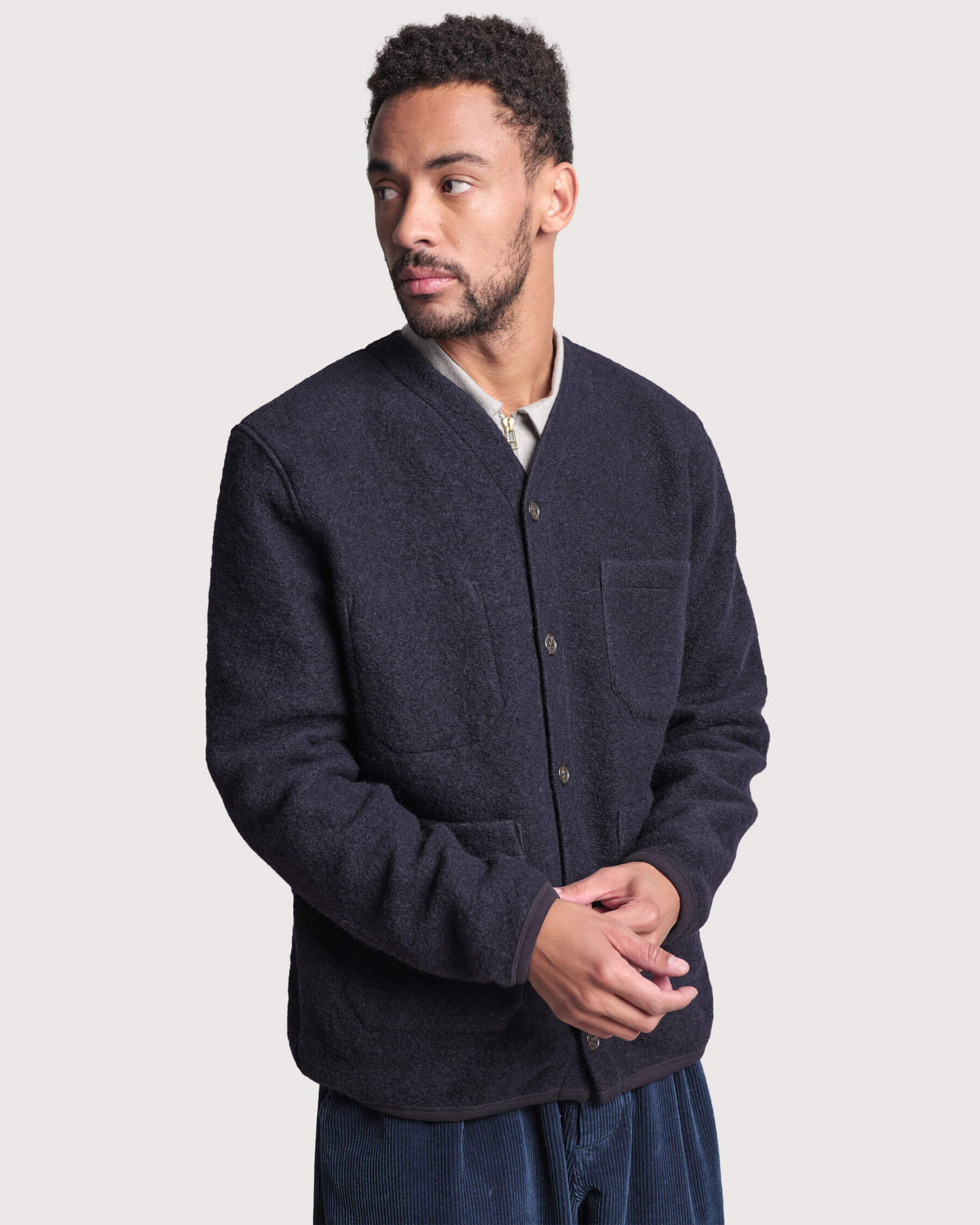 Universal-Works-Cardigan-00016-Navy-01