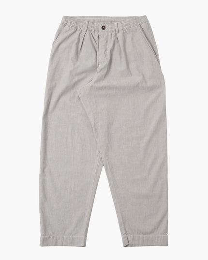 Universal-Works-Izumi-Cotton-Oxford-Pant-Grau-01