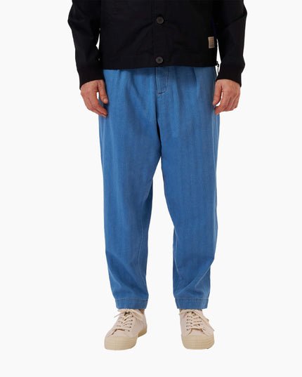 Universal-Works-Pleated-Track Pant-Washed-Indigo-04