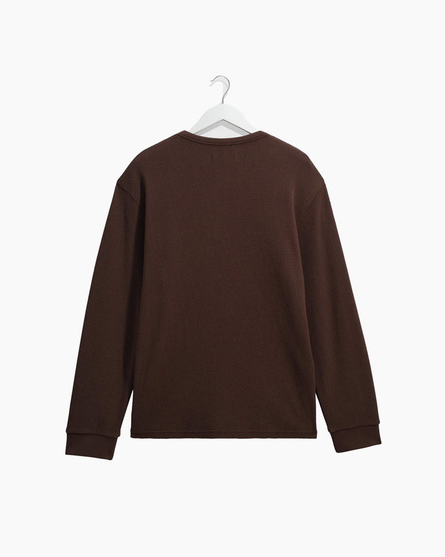 Wax London Caleb Henley Longsleeve Braun, Lifestyle-Rückenansicht Regular Fit, 380gsm Waffle Cotton braun