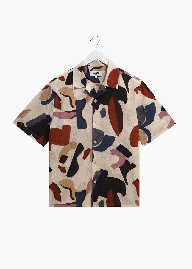 Wax London Didcot Kurzarmhemd Ecru Multicolour, abstraktes Shapes-Artwork, Relaxed Fit, Frontansicht