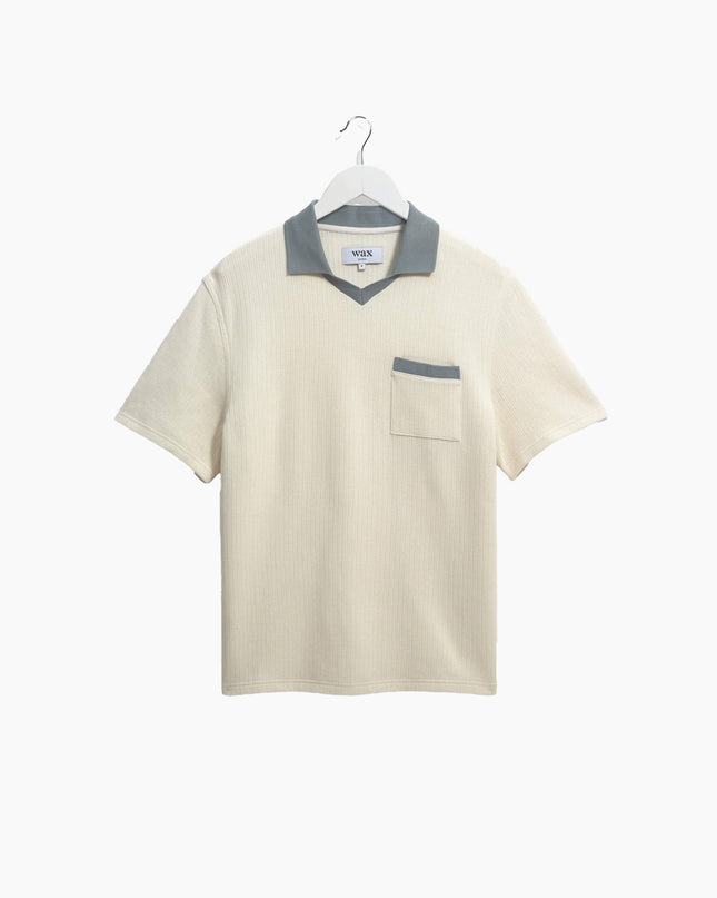 Wax London Pendal Polo Shirt Ecru Blau, Bio-Baumwolle Jersey, Relaxed Fit, Frontansicht