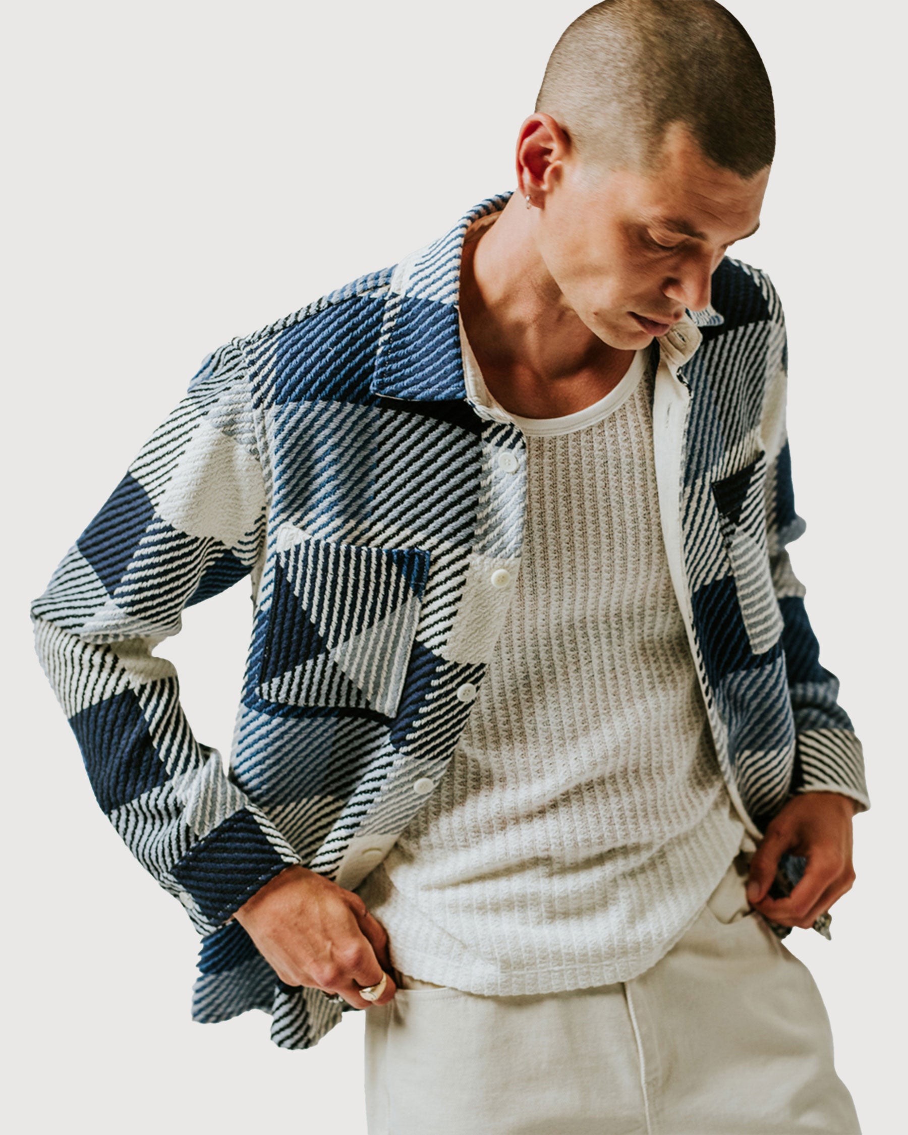 Wax-London-Whiting-Overshirt-Block-Check-Navy-02